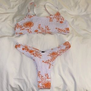 Volafa orange and white flower bikini
